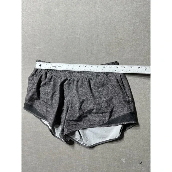 Luluelmon Hotty Hot Low Rise Lined Shorts Women Size 8 Grey Athletic 3.5" Inseam - Picture 7 of 7